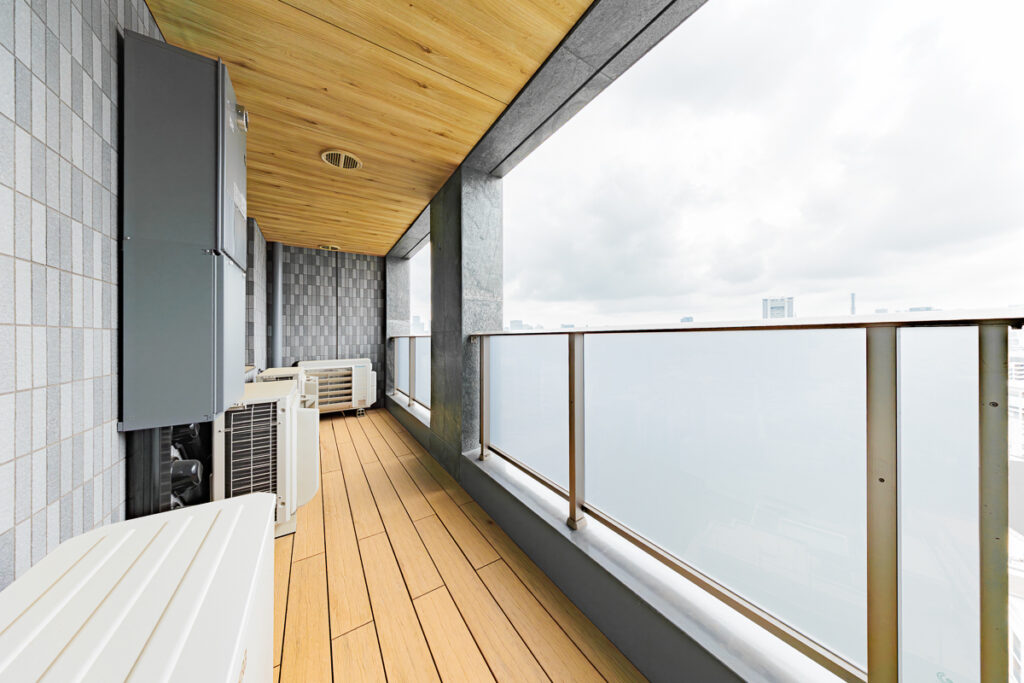 ブランズ千代田富士見のバルコニーからの眺望｜THE BRIDGE株式会社撮影