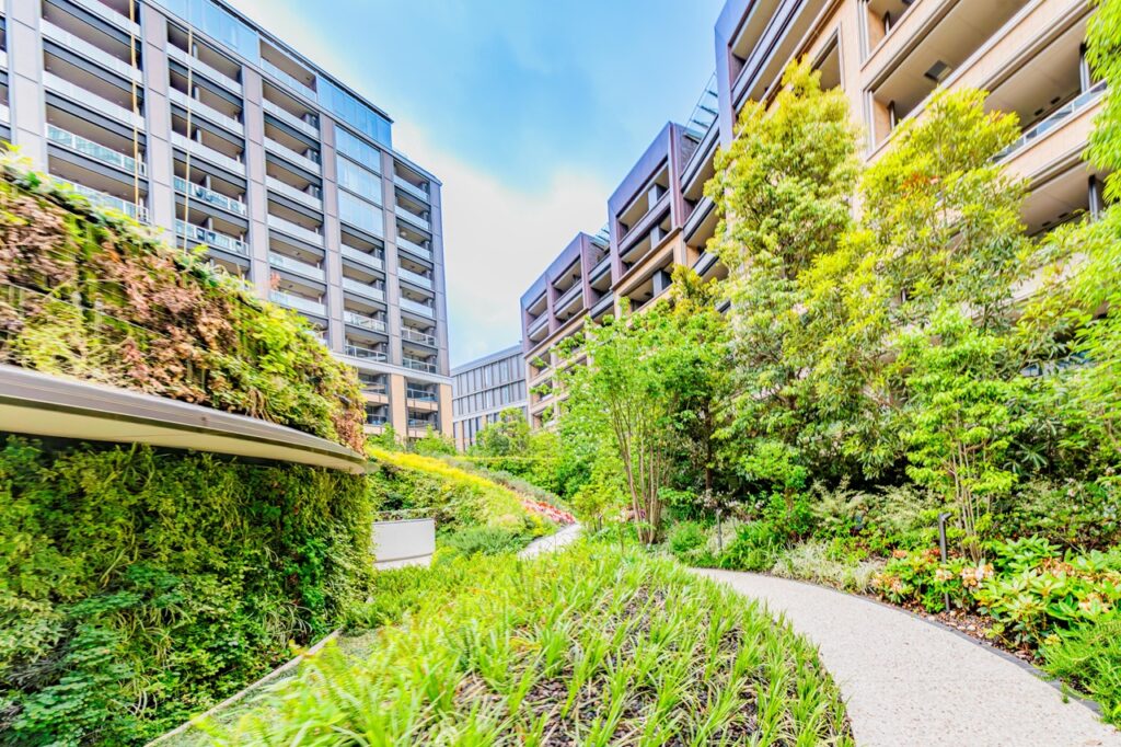 三田ガーデンヒルズの外観写真|THE BRIDGE株式会社撮影