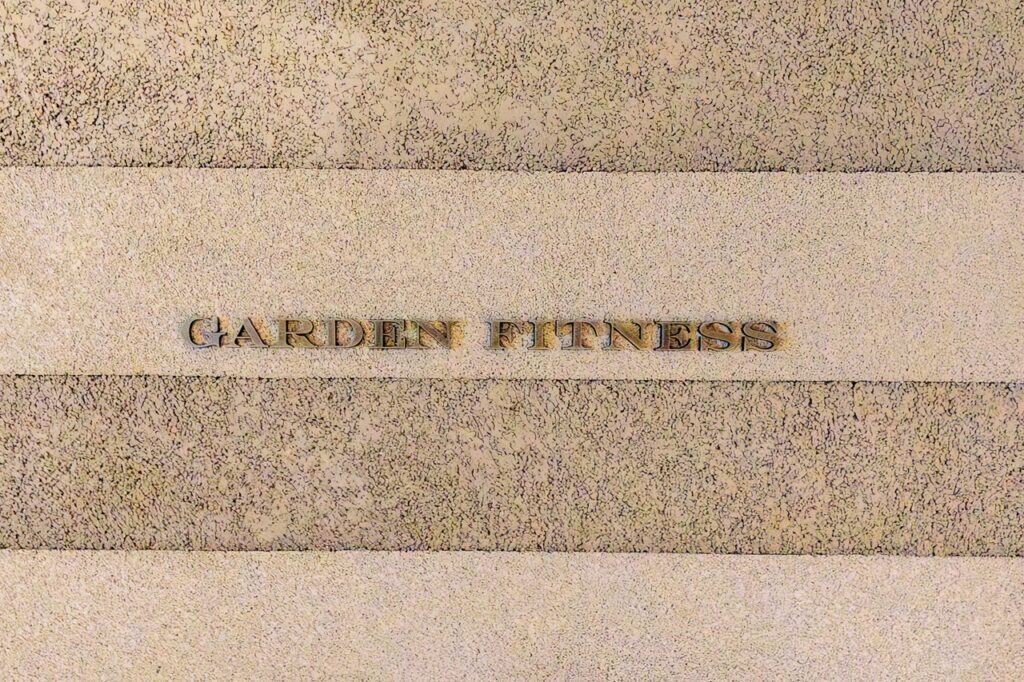 三田ガーデンヒルズのフィットネスルームの写真|THE BRIDGE株式会社撮影