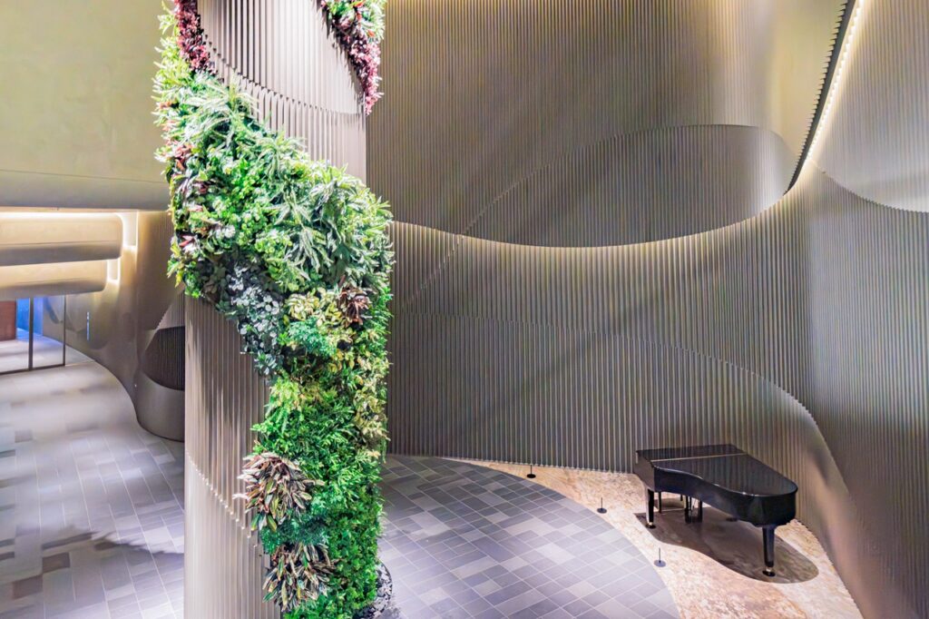 三田ガーデンヒルズのエントランス写真|THE BRIDGE株式会社撮影