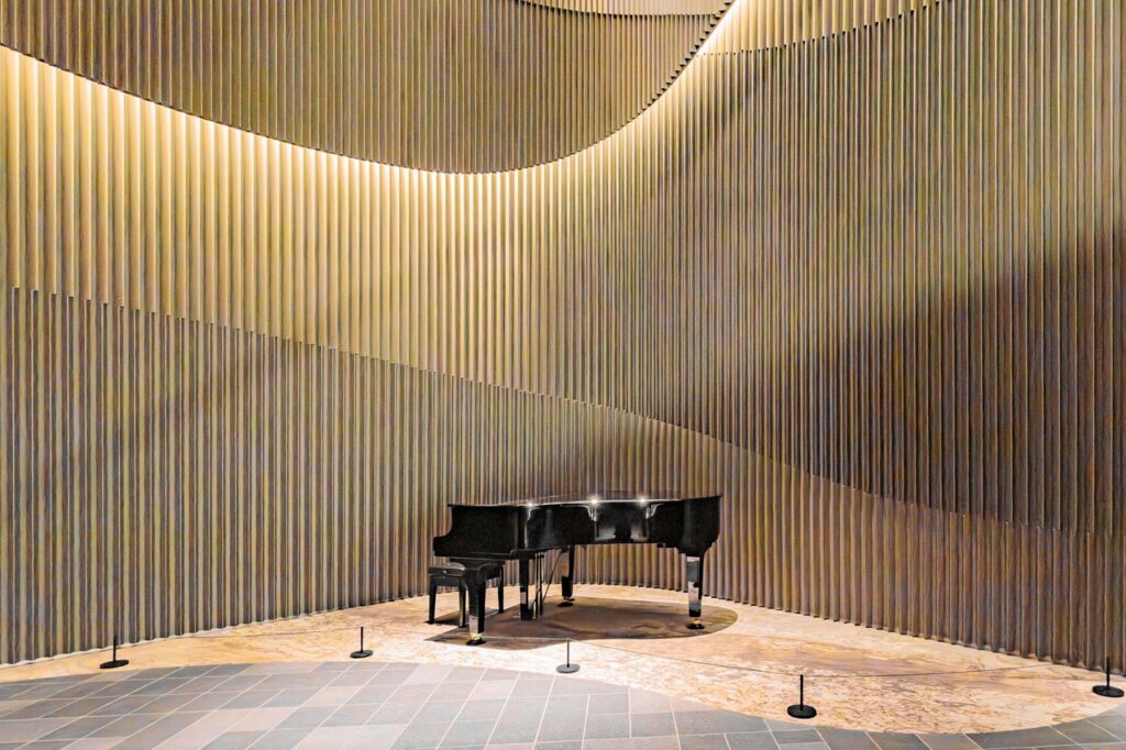 三田ガーデンヒルズのエントランス写真|THE BRIDGE株式会社撮影